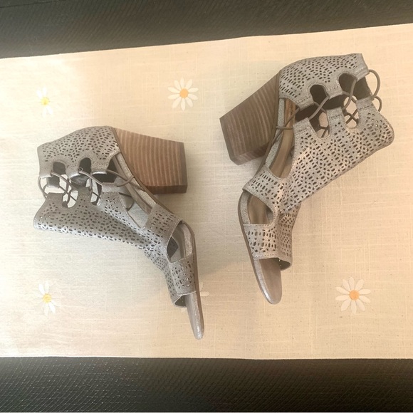 Vince Camuto Lasercut Silver Stacked Heel Sandal - Picture 4 of 9